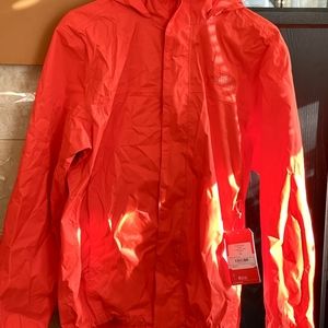 North Face Men medium size rain/shell jacket